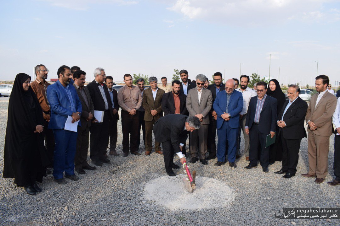 کلنگ زنی طرح ساماندهی فلافلیهای شاهینشهر