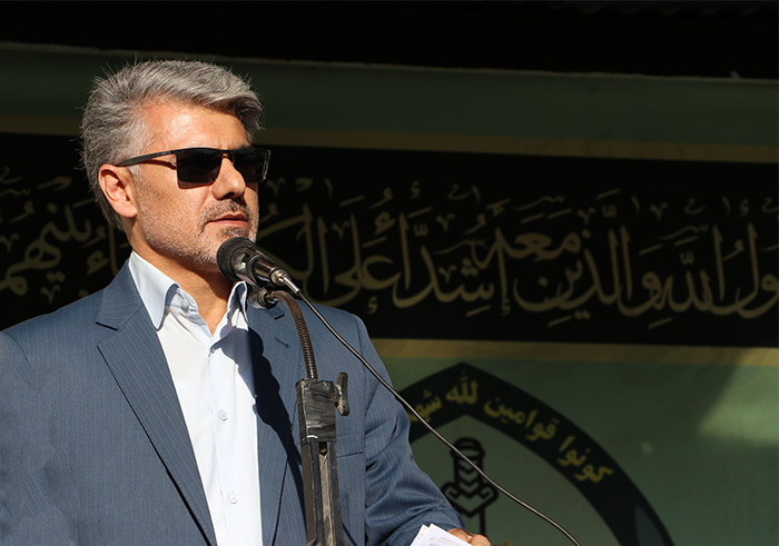 صبحگاه مشترک نیروهای نظامی و انتظامی شاهین شهر و میمه