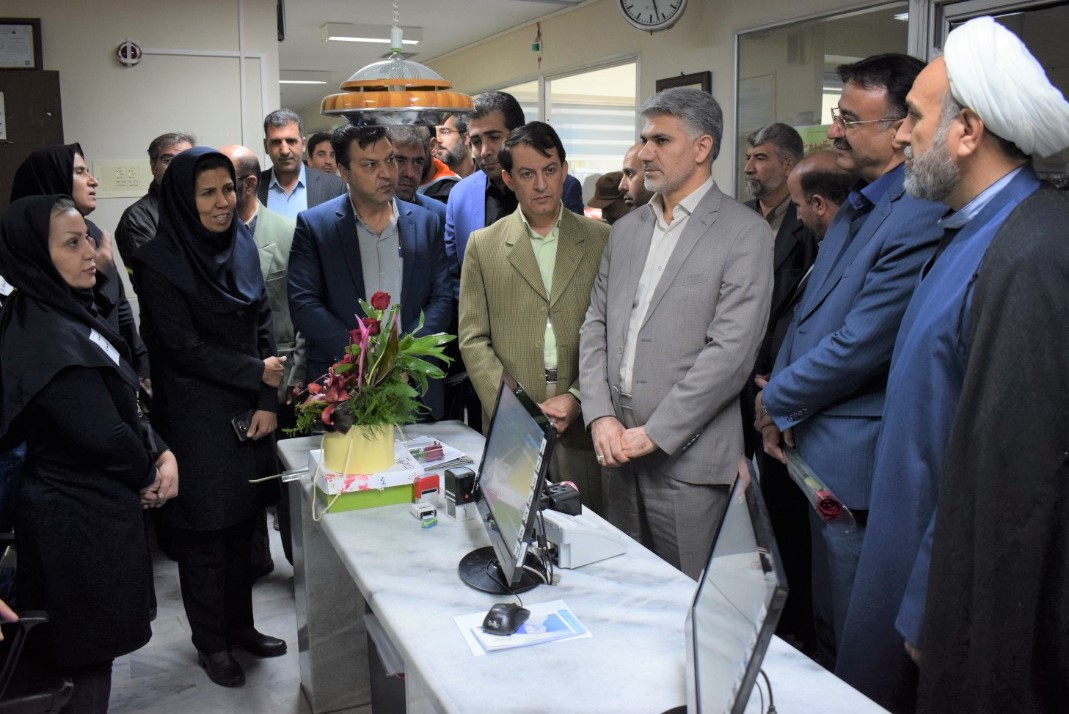 بازدید فرماندار و مسئولین شهرستان از بیمارستان گلدیس شاهین شهر 